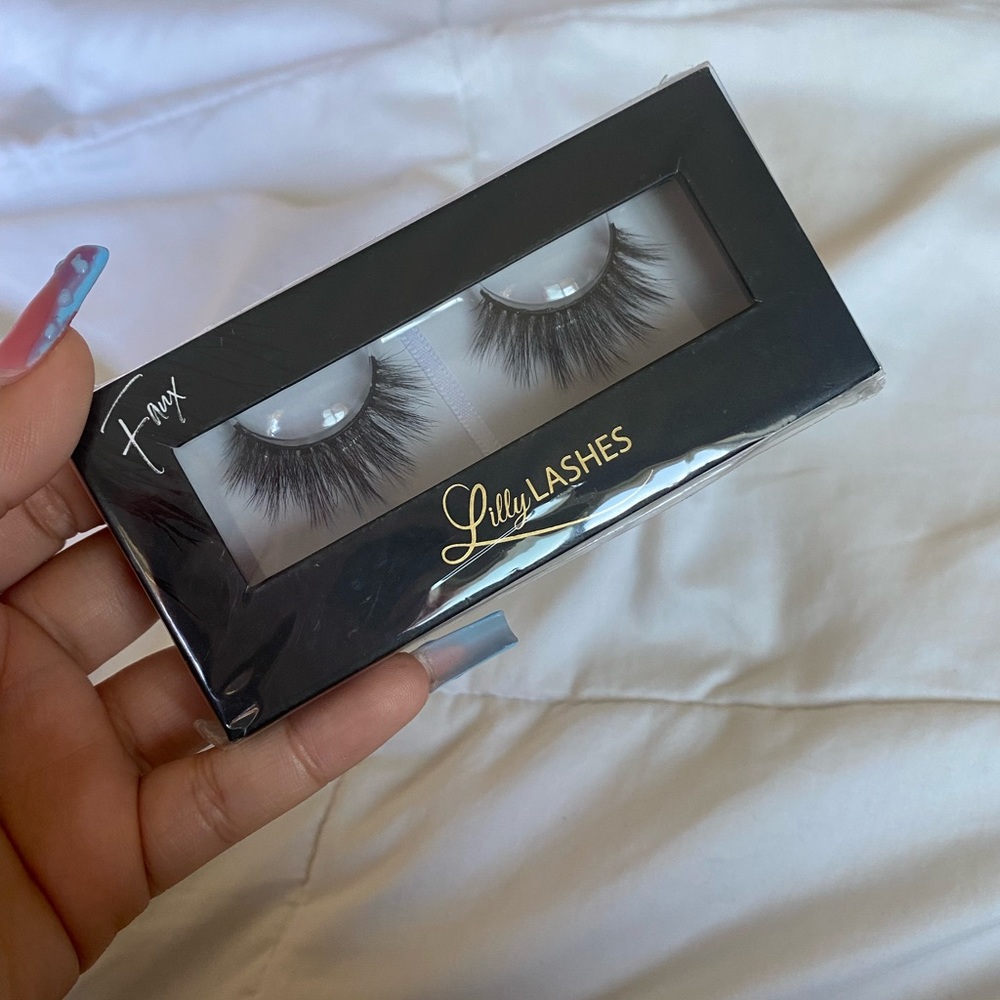 Lilly Lashes Miami
